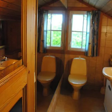 Luostarin Puutarha 2*